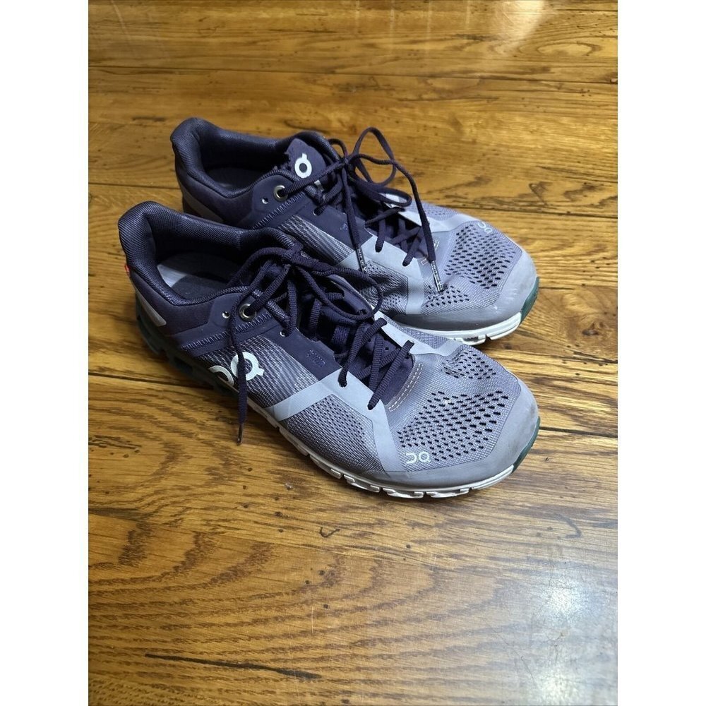 ON Cloud Women’s 8  Purple Violet Tide Helion Cloudtec Swiss Running Sneakers